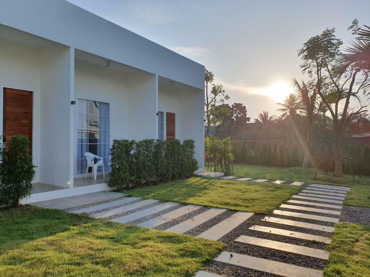Meet Boutique Resort Surat Thani Eksteriør bilde